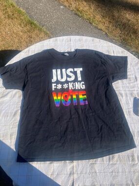 Black Short‑Sleeve Graphic Tee with Rainbow 'VIBE' Print